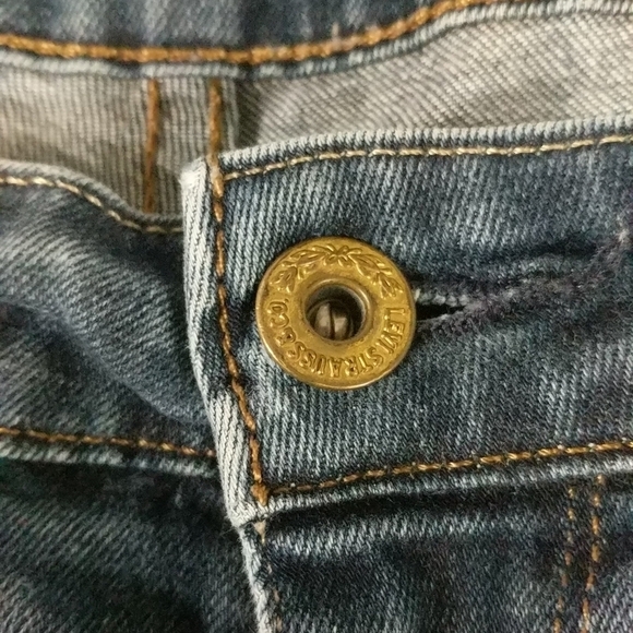 Levi's Mid Rise Slim Straight Leg Demi Curve Medium Wash Jeans - size 28 - Picture 4 of 10